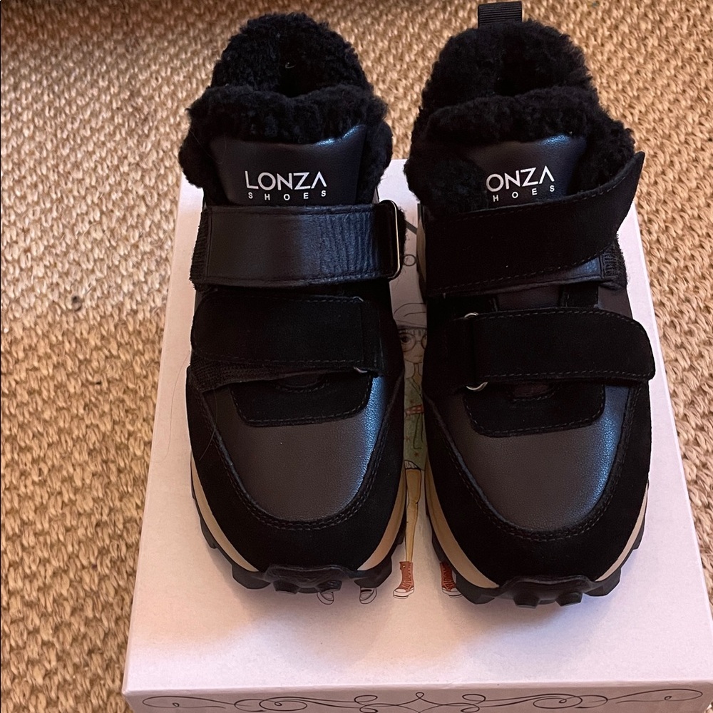 Women Black leader Shoes